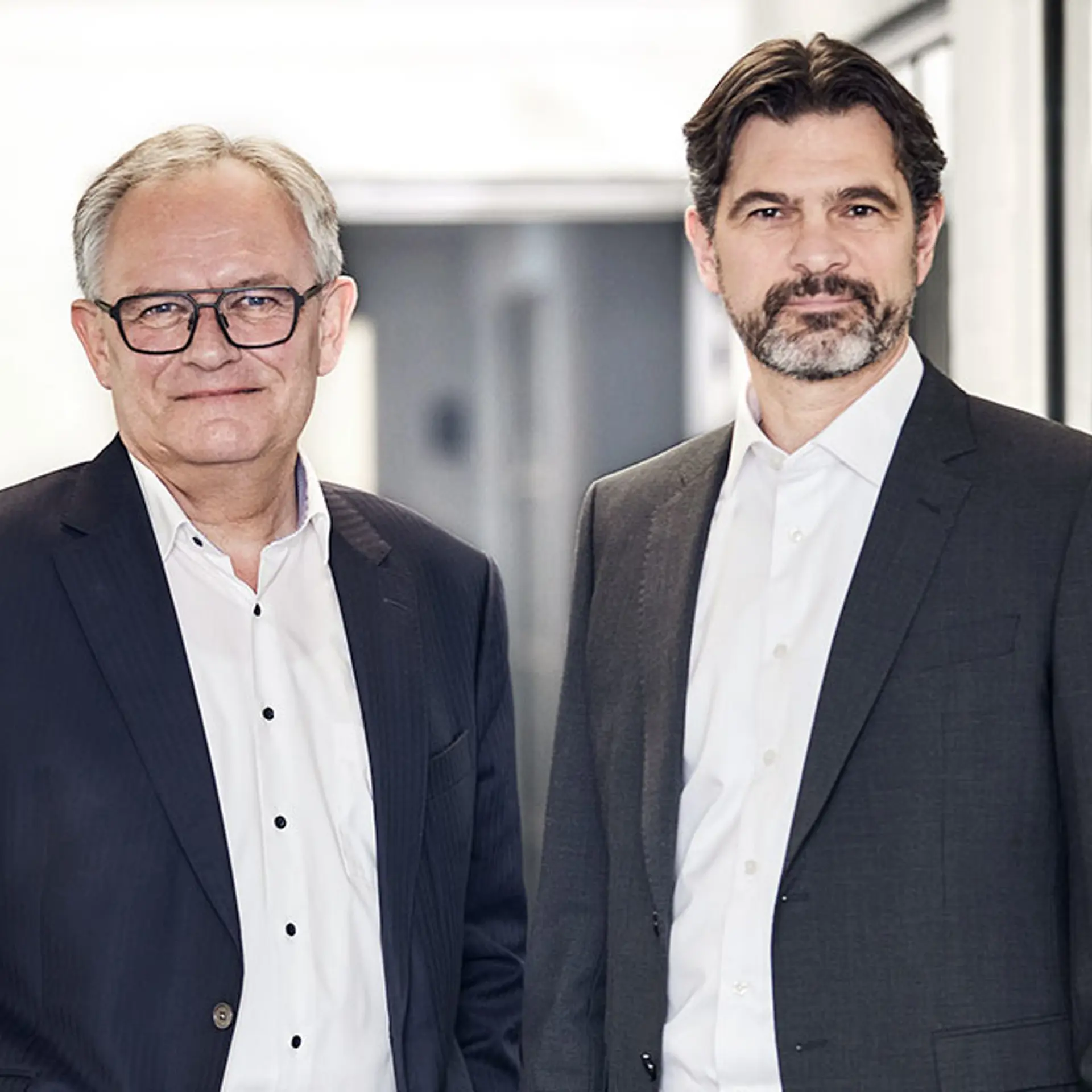 Adm bankdirektør Jan Ulsø Madsen og Vice bankdirektør Peter Hupfeld i Vestjysk Bank